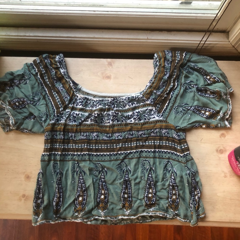 Adorable floral print blouse